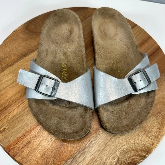 Birkenstock Madrid Silver Metallic One Strap Sandals Slides Womens 35 (4-4.5) - Picture 4 of 6